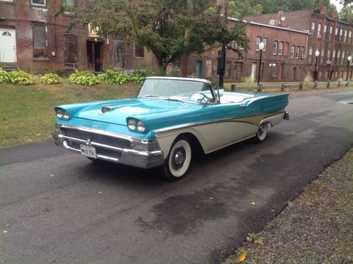 Retractable hardtop skyliner fairlane 500 convertible