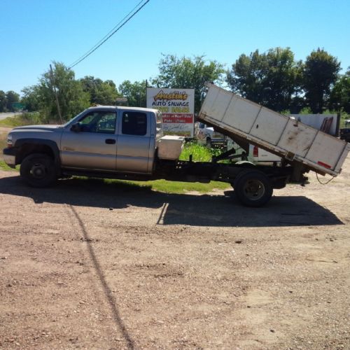 Silverado 3500 duramax diesel dump bed 206139 miles 4x4 manual transmission