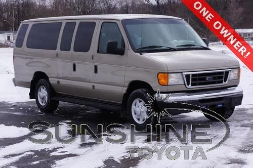 2007 ford e-350sd xlt, 12 passenger van, carfax 1-owner, well maintained van