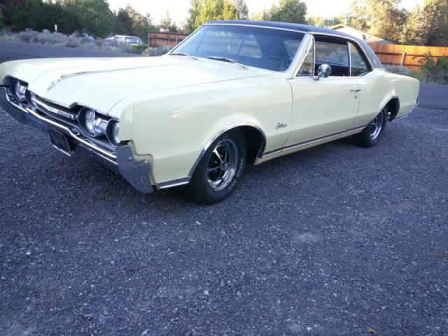 Oldsmobile 442 turnpike cruiser