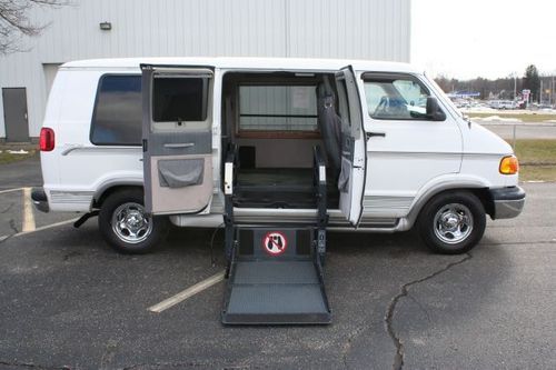 1998 dodge wheelchair accessible lift van, 50k miles! handicap side entry