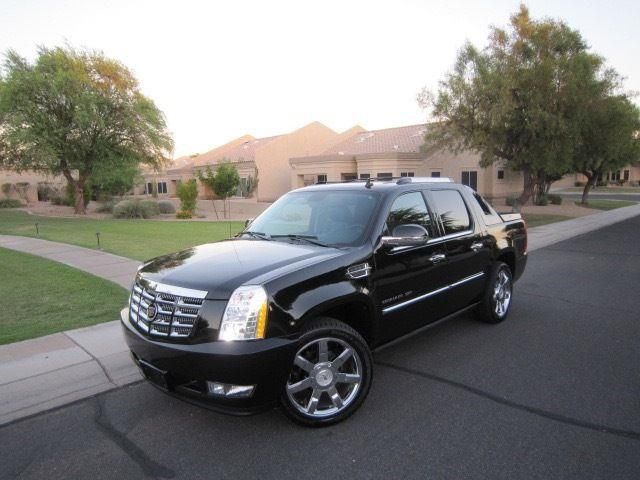 Cadillac: escalade premium sport utility 4-door