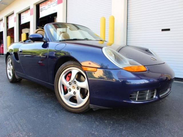 Porsche: boxster 2dr convertible