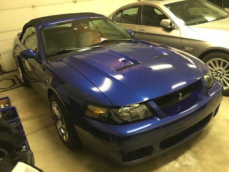 2003 ford mustang