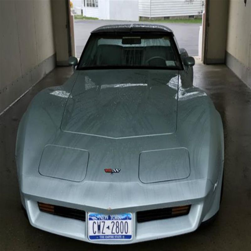 1982 chevrolet corvette base coupe 2-door