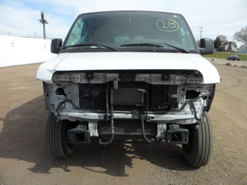 2012 ford e-150  cargo van 3-door 5.4l rebuildable salvage rebuilder runs drives