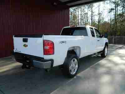 6.0 GAS 4WD EXT CAB LONG BED VINYL FLOOR AUTOMATIC TRANS TOW PGK 20