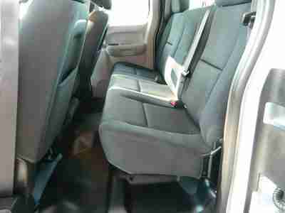 6.0 GAS 4WD EXT CAB LONG BED VINYL FLOOR AUTOMATIC TRANS TOW PGK 20