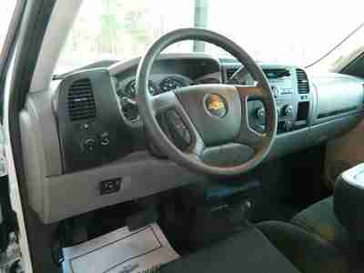 6.0 GAS 4WD EXT CAB LONG BED VINYL FLOOR AUTOMATIC TRANS TOW PGK 20