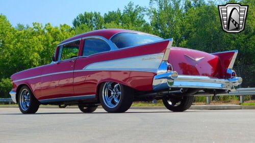 1957 chevrolet bel air/150/210