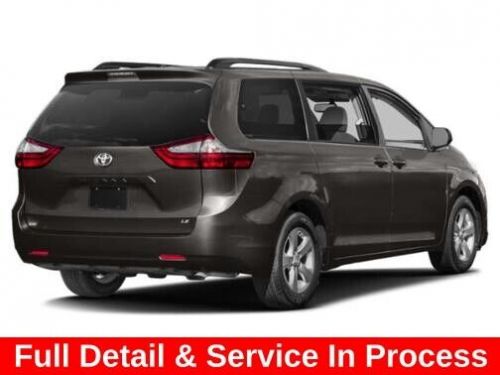 2015 toyota sienna le