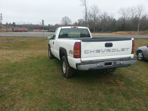 2000 chevrolet silverado 2500 hd ld 4x4 only 118k miles!!!  4wd 6.0l no reserve