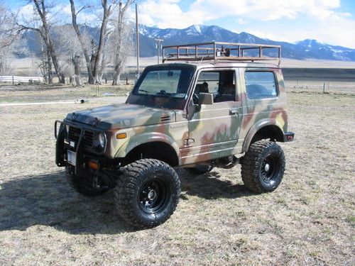 1988 suzuki samurai hard top 4x4  tons of extras!  awesome little rig!!