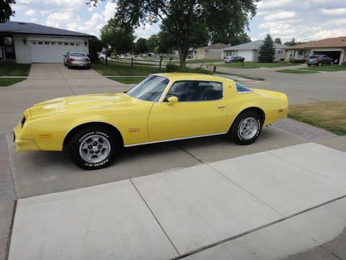 1976 pontiac firebird formula 14,000 actual miles check this !!!