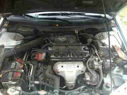 1998 Honda Accord LX Sedan 4-Door 2.3L, image 13