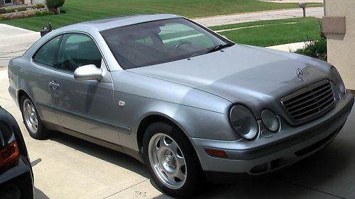 1998 mercedes-benz clk320 coupe 2-door 3.2l