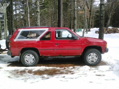 1988 nissan pathfinder xe sport utility 2-door 3.0l