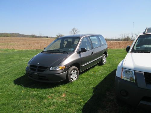 1998 dodge caravan inspected til 1/14 179,000 plus miles oil leak pick up 17003