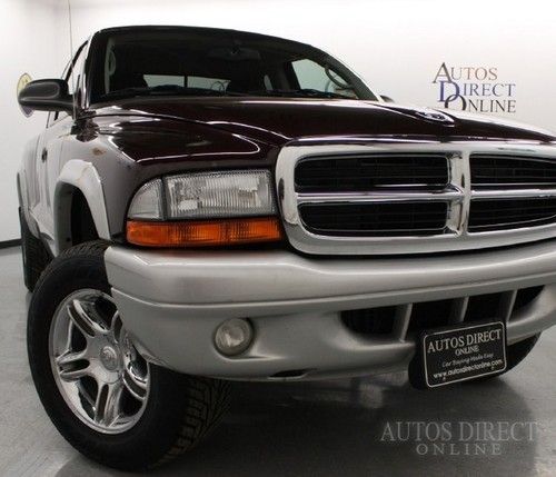 We finance 2004 dodge dakota clubcab slt 4.7l 4wd 26k cleancarfax cd towpkg fogs