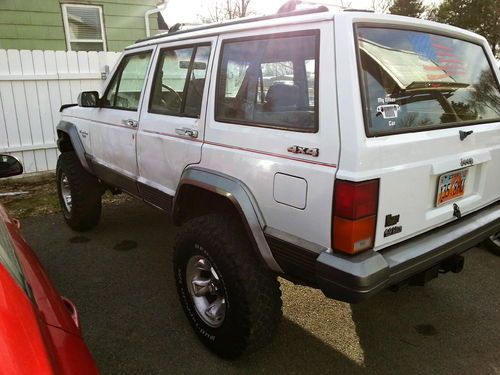 1991 jeep cherokee laredo sport utility 4-door 4.0l