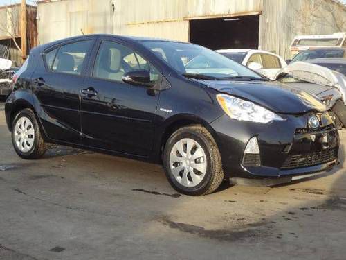 2012 toyota prius c damaged salvage runs! only 4k miles l@@k wont last like new