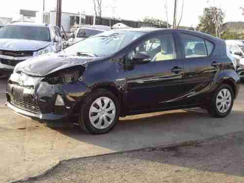 2012 Toyota Prius C Damaged Salvage RUNS! Only 4K Miles L@@K Wont Last Like New, US $8,900.00, image 2