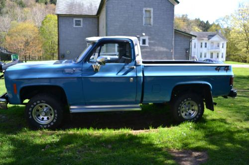 1978 chevrolet custom 10  4 wheel drive  350c.u.rebuilt engine,restored 5 yrs ag