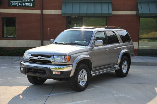 Toyota 4runner / leather / sunroof / 1 owner / timing belt done / rust free !!!!