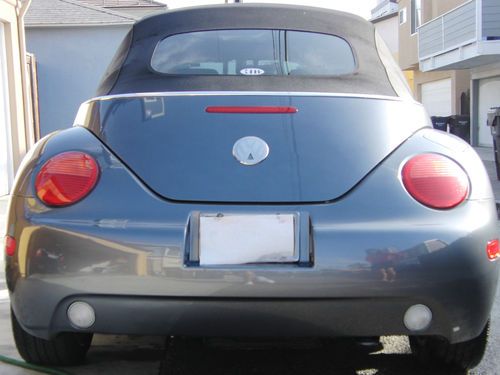 2004 volkswagen beetle gls convertible 2-door 2.0l