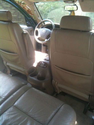 2004 Toyota Sequoia Limited Sport Utility 4-Door 4.7L, image 13
