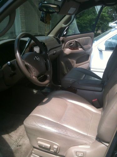 2004 Toyota Sequoia Limited Sport Utility 4-Door 4.7L, image 17