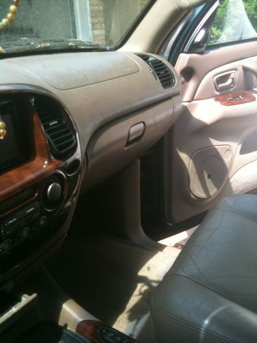 2004 Toyota Sequoia Limited Sport Utility 4-Door 4.7L, image 20