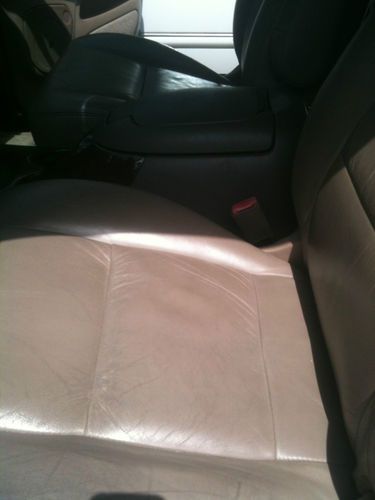 2004 Toyota Sequoia Limited Sport Utility 4-Door 4.7L, image 21