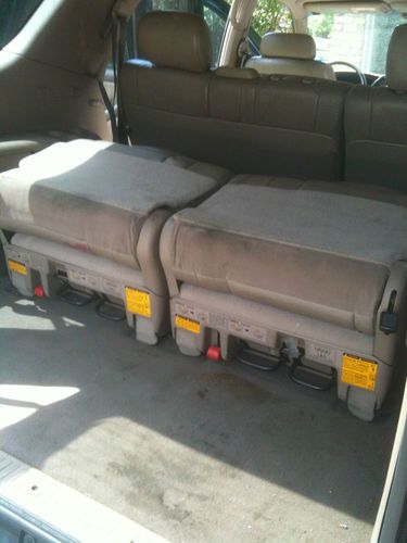 2004 Toyota Sequoia Limited Sport Utility 4-Door 4.7L, image 23