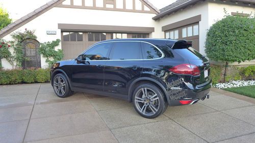 2012 porsche cayenne s - fully loaded