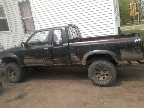 1994 toyota 4x4 extended cab pickup 6 cyl sr5 truck low miles tacoma