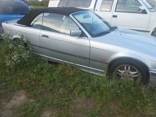 1997 bmw 328i base convertible 2-door 2.8l