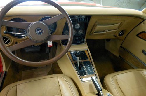 1976 Chevy Corvette, image 9