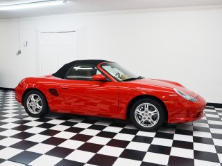 2004 porsche boxster convertible 5 spd carfax  power seats only 18k wow