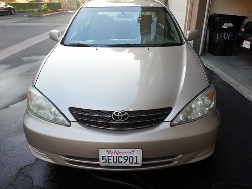 2004 toyota camry le sedan 4-door 2.4l - one owner / new tires &amp; brakes