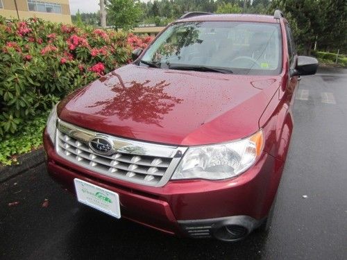 2011 subaru forester 2.5x awd wagon - only 6,000 miles - like new - 1 owner