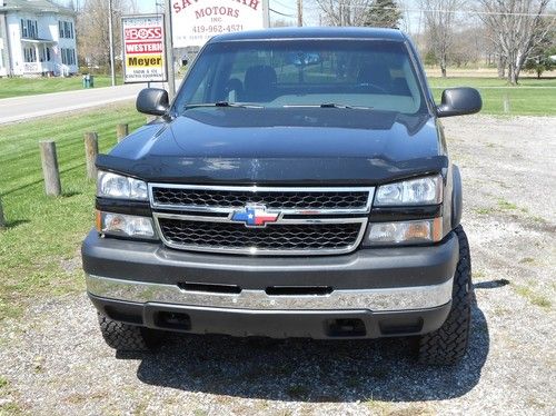 2007 chevrolet 2500hd 4x4 regular cab pickup hd 6.0 gas automatic a/c l@@k