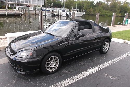 Custom delsol ,si  5spd. ac, 41 mpg runs great &amp; looks great ..clean !