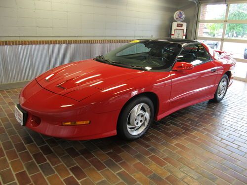 1993 Pontiac Firebird Trans Am Coupe 2-Door 5.7L, US $8,995.00, image 14