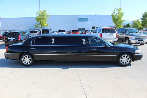2007 Lincoln Town Car Executive Sedan 4-Door 4.6L, US $27,900.00, image 6