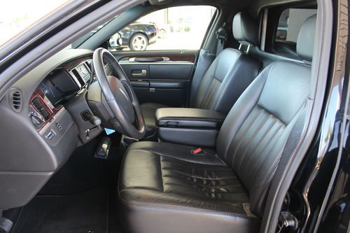 2007 Lincoln Town Car Executive Sedan 4-Door 4.6L, US $27,900.00, image 9