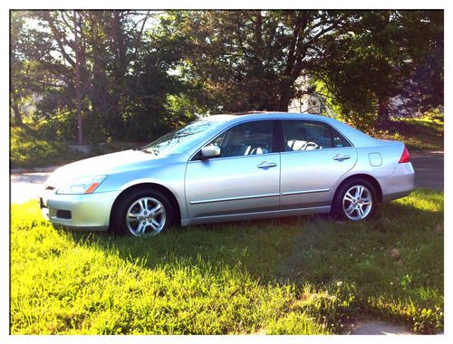 2006 honda accord ex-lnav 4 door sedan - fully loaded