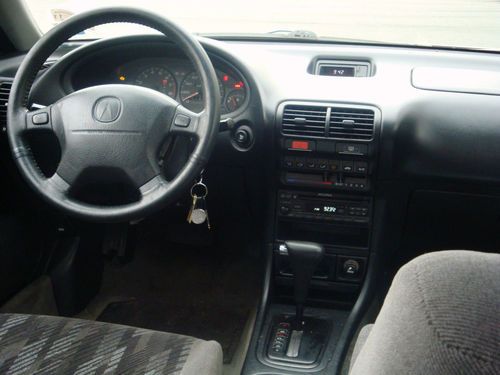 2000 acura integra ls sedan 4-door 1.8l