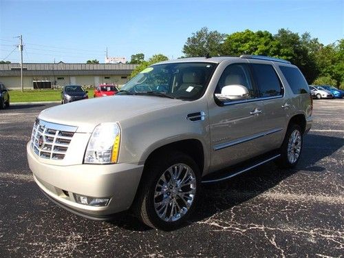 2007 cadillac escalade awd  352-428-0847