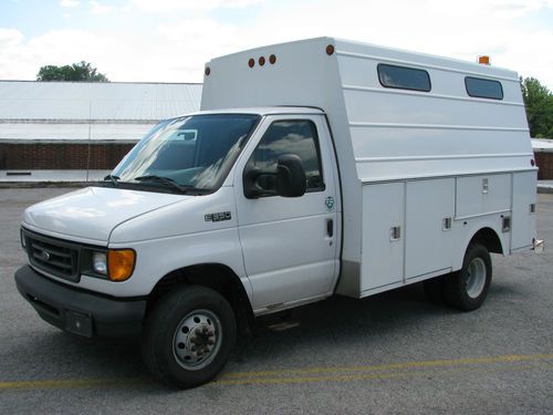 Super duty clean!!!!! stahl work box dual rear wheels runs great!!!!!!!